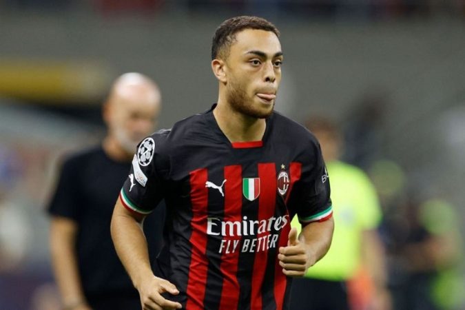 Sergino Dest Wants to Stay at Barcelona